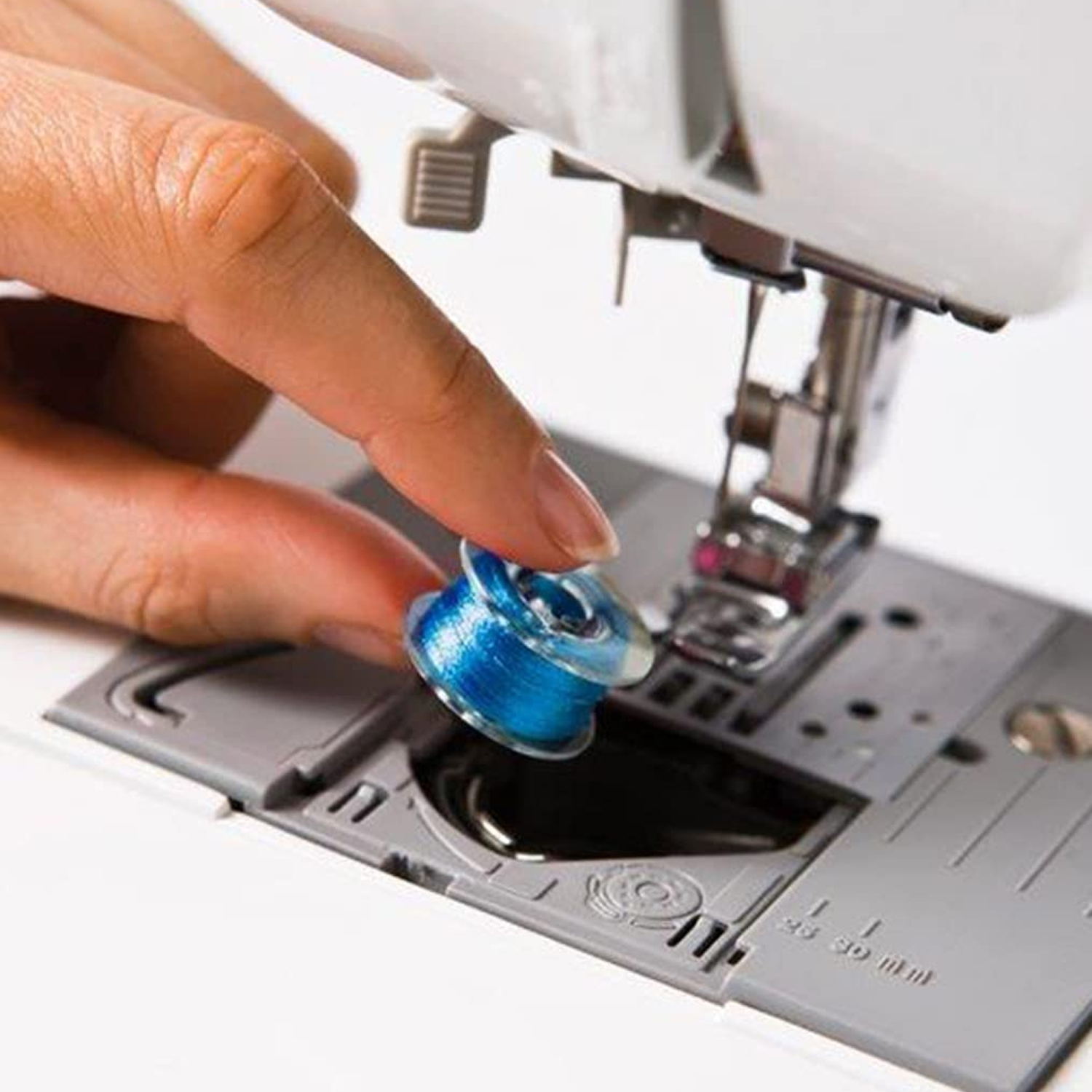 1400 Corded Electric Sewing Machine, White